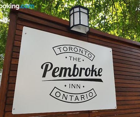 Pembroke Inn Toronto Zewnętrze zdjęcie